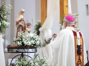 Solenidade encerra a parte religiosa da Festa de Nossa Padroeira!